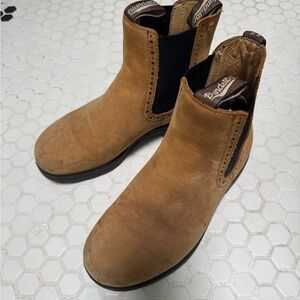 Blundstone Tan Leather Boots
